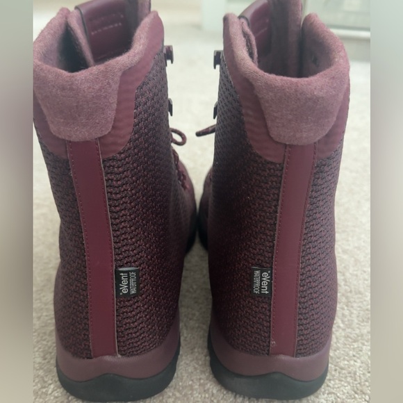 Air Jordan “Future Boot” in the Night Maroon / Black / Infrared 854554-600 - Picture 7 of 7